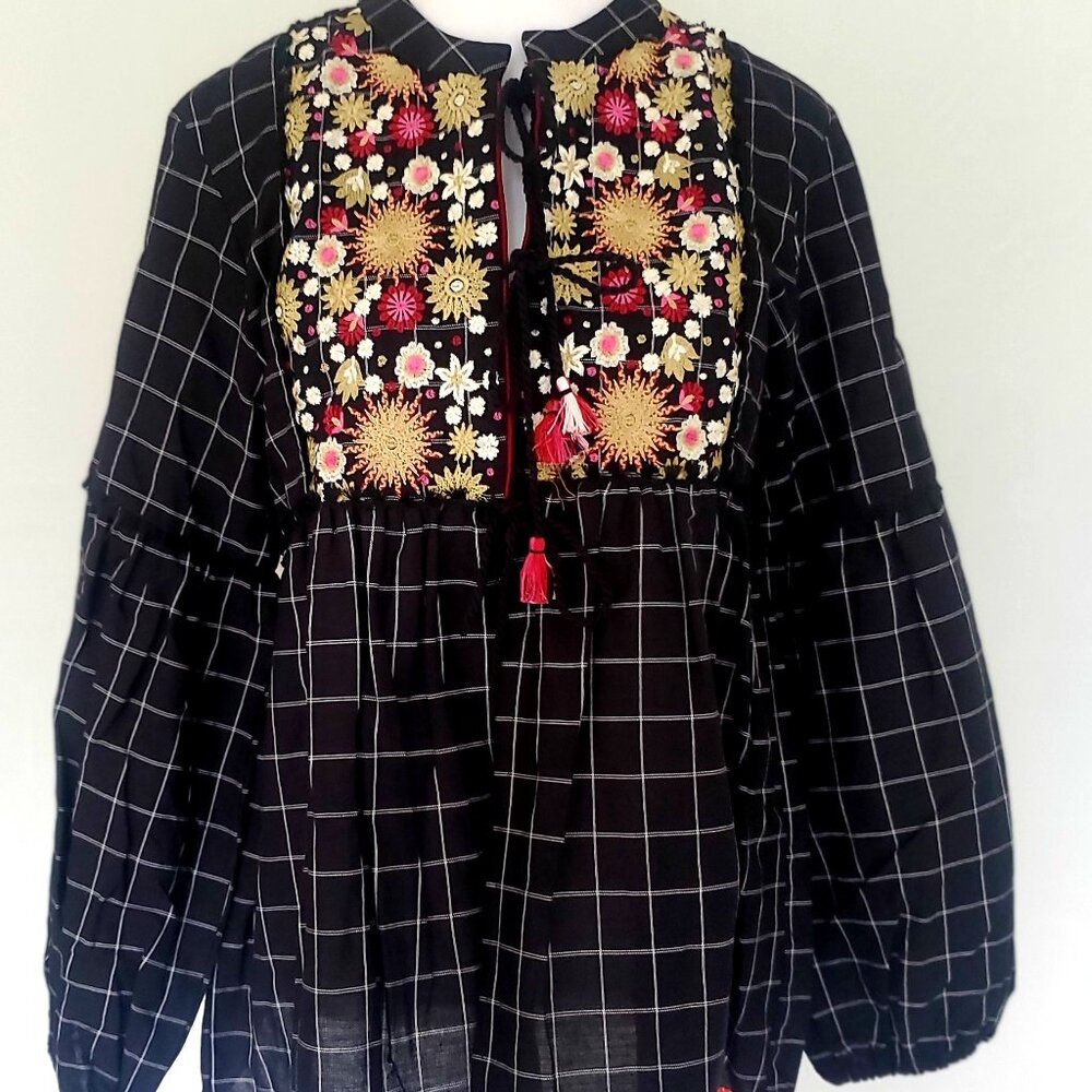 Loose Fit Black & White Checks Boho Blouse Top Embroidered Floral & Tie Up Front